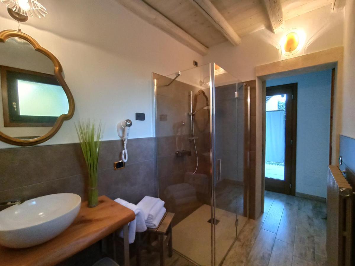 Le Zampolle B & B Colà Dış mekan fotoğraf